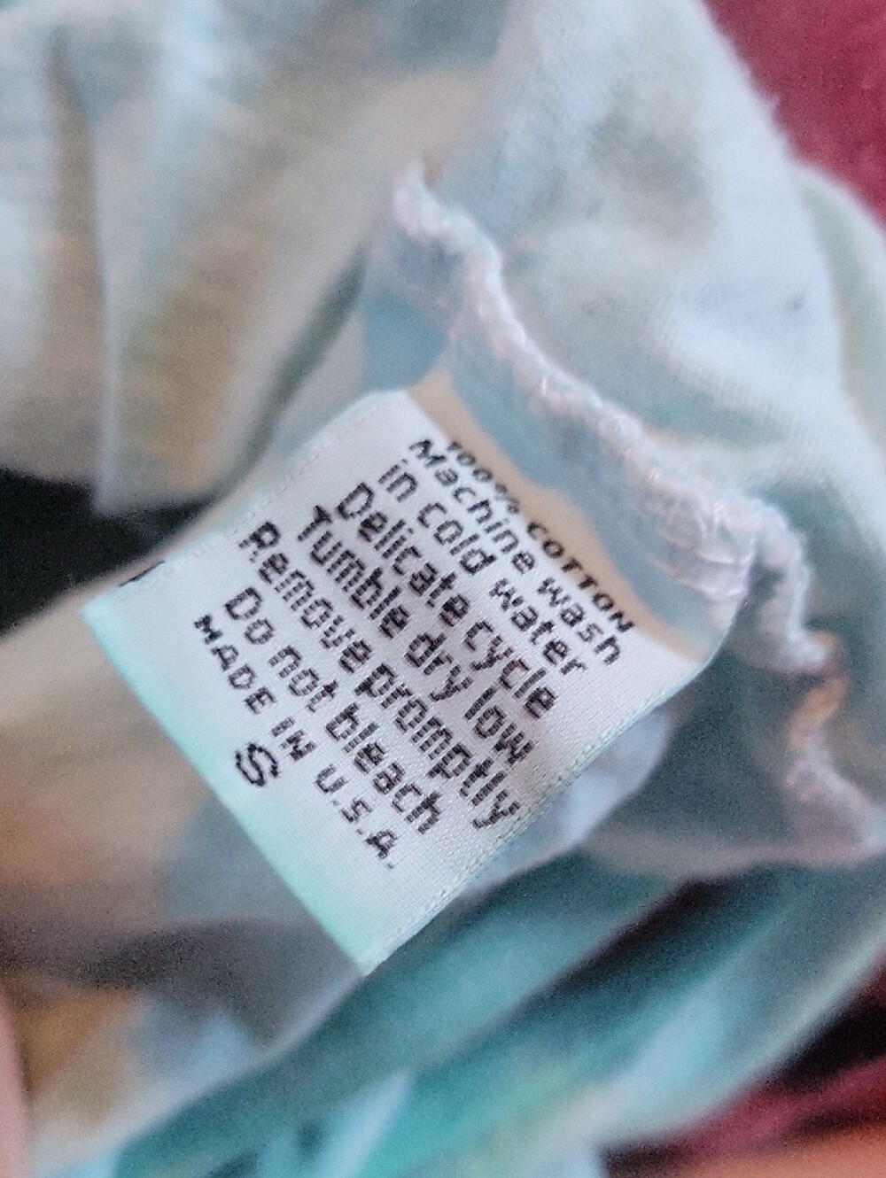 Y2k Tanktop With Reflective Writing - Picture 7 of 7